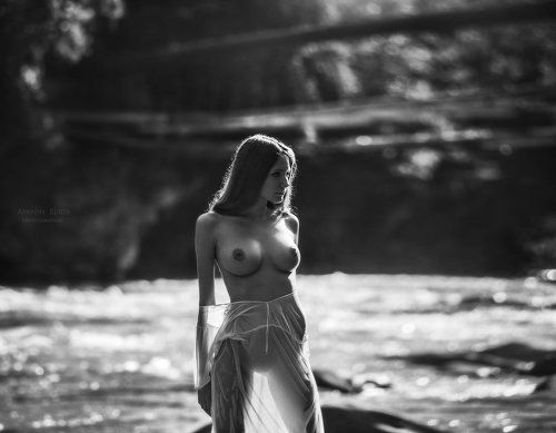 Лучами первыми укутана