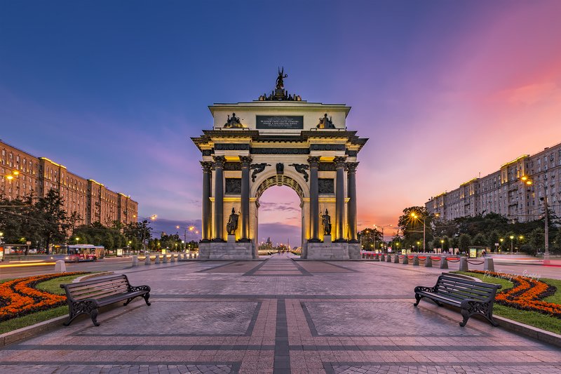 Триумфальные ворота фото превью
