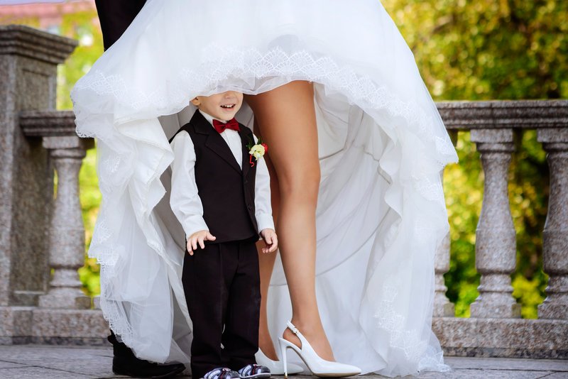 свадьба, дети, ребенок, юмор, девушка, невеста В домике фото превью