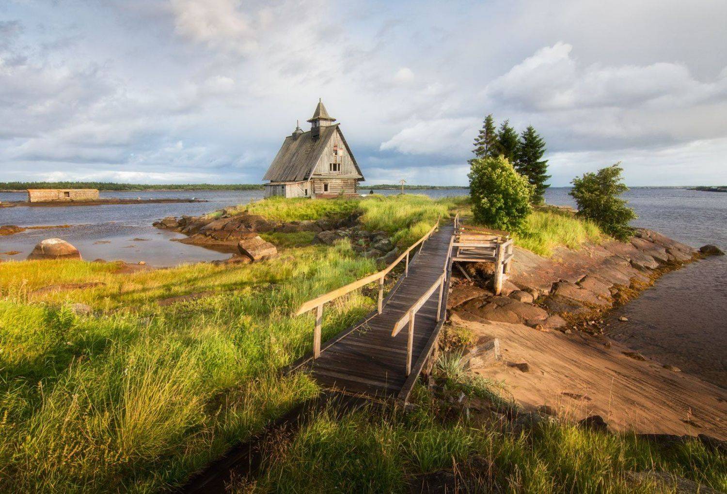 карелия,берег,море,строения,вечерний свет., Анатолий Салтыков