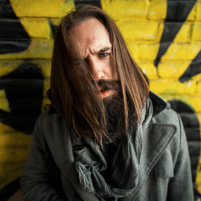 мужской портрет Андрей фото превью