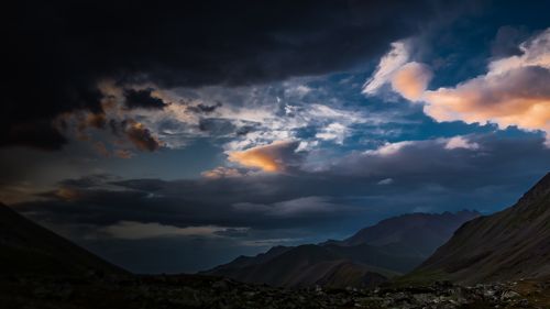 Так уходил ещё один день нашего круиза по Кавказу.