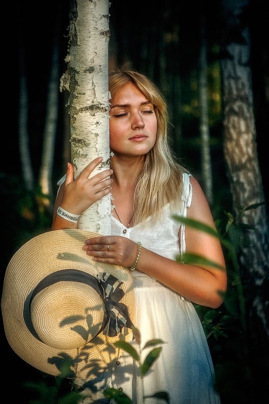 #счеславский #world_faces #girls #lifeisbeautiful #belladonna #fineartphotography  #worldprime #красавица #darlingmovement #color #beautiful #thebest_capture  #художественнаяфотография #moods_in_frame #girls #портрет  Улетай на крыльях ветра... фото превью