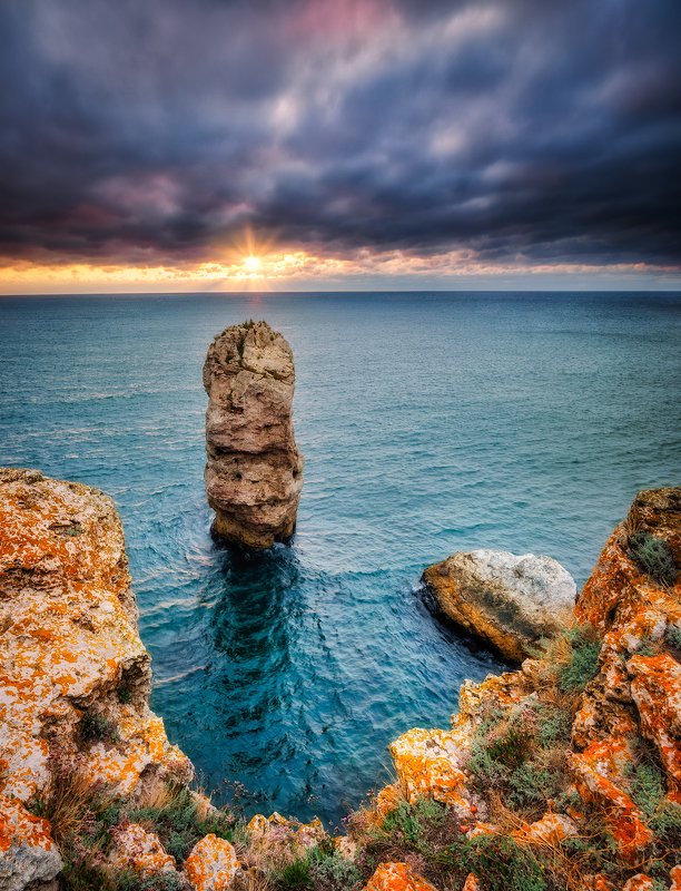 The loner фото превью