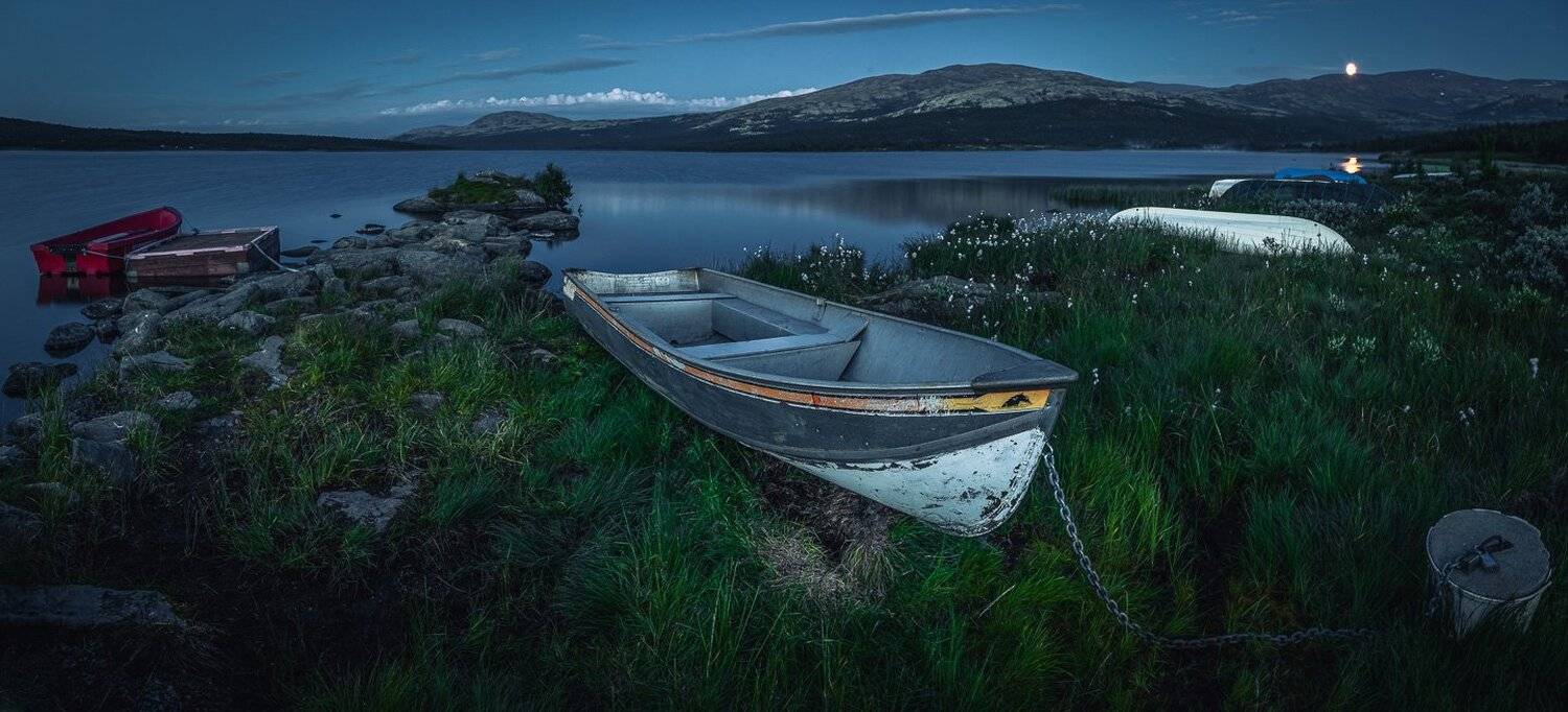 norway,norwegian,scandinavia,scandinavian,dovre,dovrefjell,landscape,nature,boat,panorama,panoramic,night,moon, Adrian Szatewicz