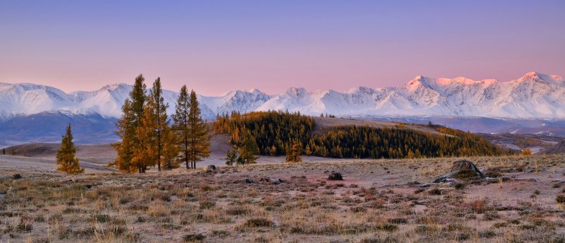 На рассвете розовеют горы фото превью