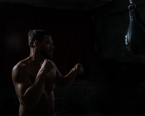 Бой с тенью, взгляд со стороны тени.