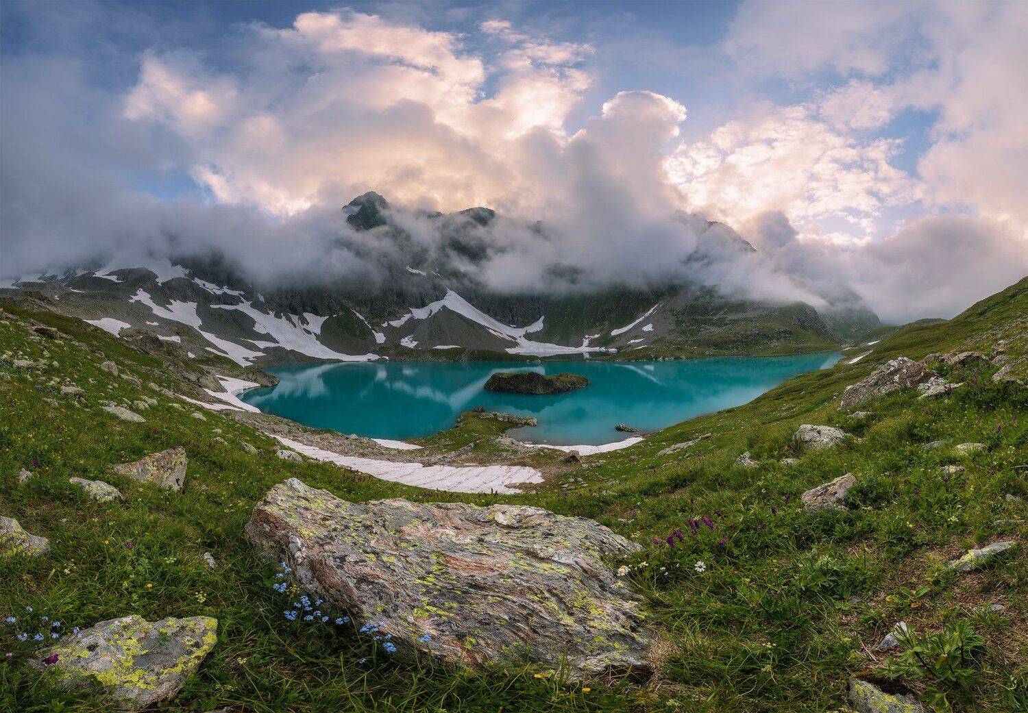 северный, кавказ, большое имеретинское озеро, вечер, июль,, Николай Мысливцев