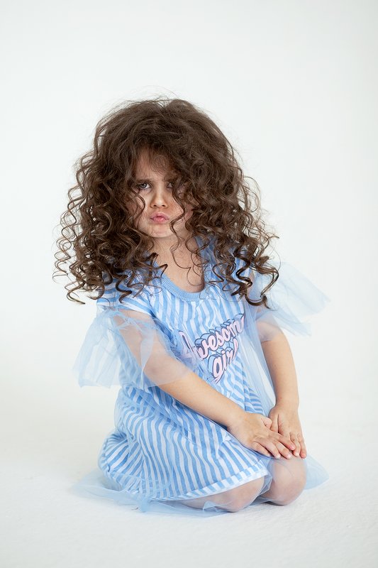 girl, smile, photo, portrait, happy, blue, candy Милашка фото превью