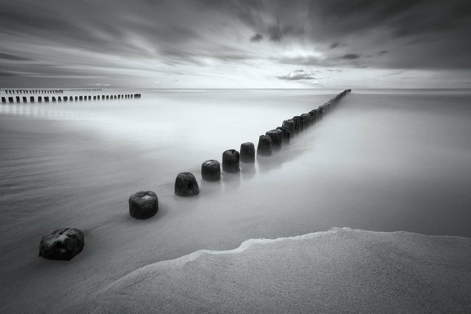 wave breaker, sea, baltic, long exposure, sand, coast, poland, bw, sky, clouds,, Adrian Misiak