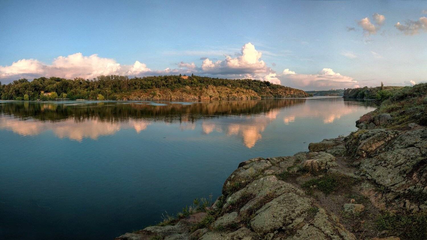 вечер,пейзаж,релакс,отражение,вода,берег,облака,свет, Сергей Богачёв