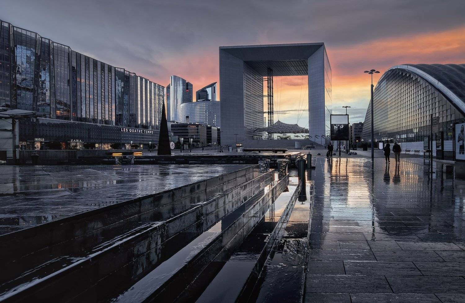 город,площадь,архиетктура,дождь,лужи,свет,блики,отражения, Тамара