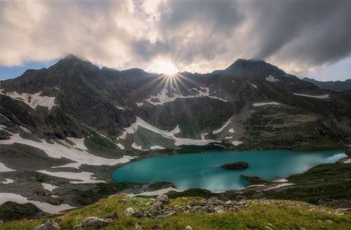 Про горы и солнце