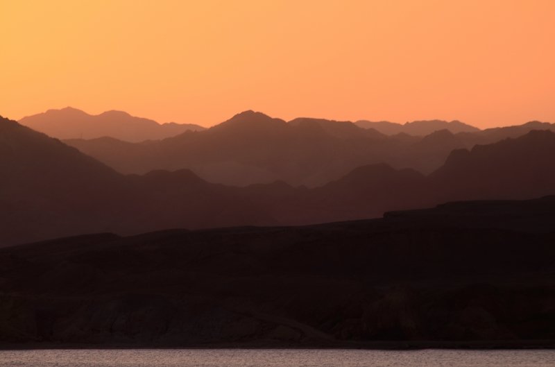 египет,закат,горы Горы на закате фото превью