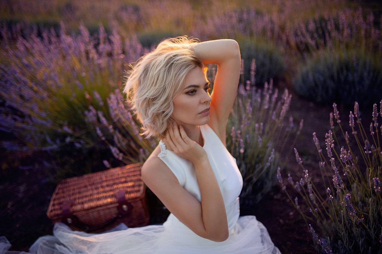 portrait, lavander, sun, summer, sun light, natural light, canon 5d mark2, sigma35mm, mood, Salih G&Ouml;KDUMAN