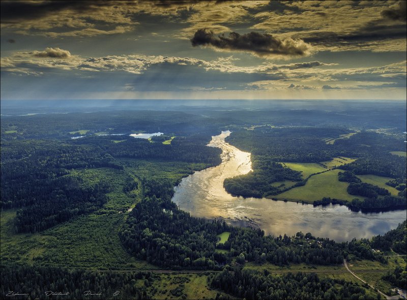 ленинградская область_выборгский район_река вуокса_июль_лес_вода_зной_небо_облака Знойный пейзаж. фото превью