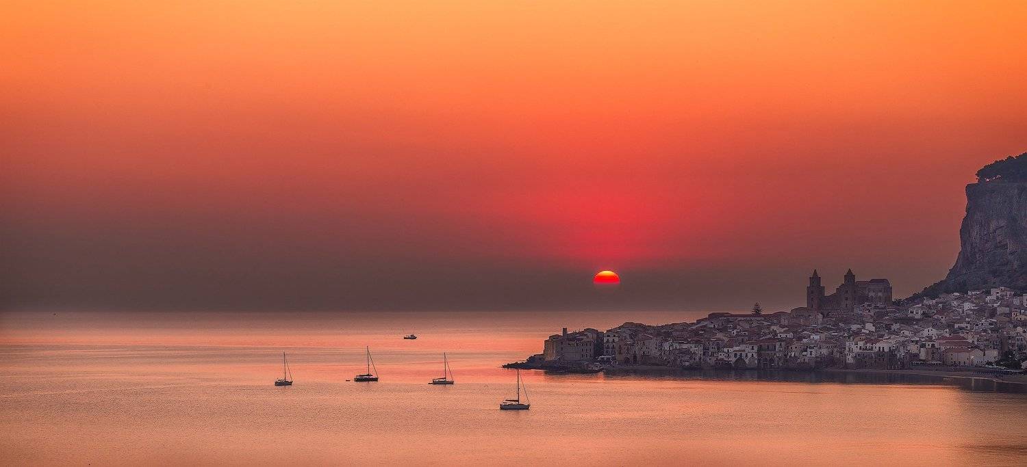 cefal&uacute;, sicily, italy, town,sunrise, yacht, sun, morning, island, sea, , Adrian Misiak