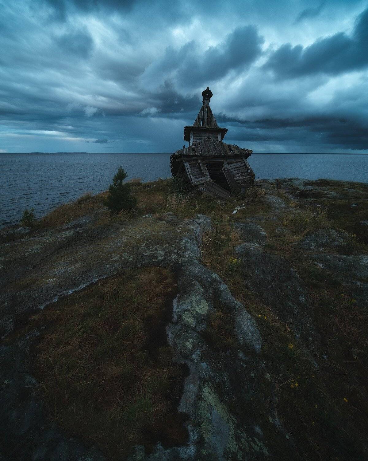 россия, карелия, ладога, ладожские шхеры, ладожское озеро, природа, пейзаж, лето, север, закат, озеро, тайга, отражения, скалы, заход солнца, Оборотов Алексей