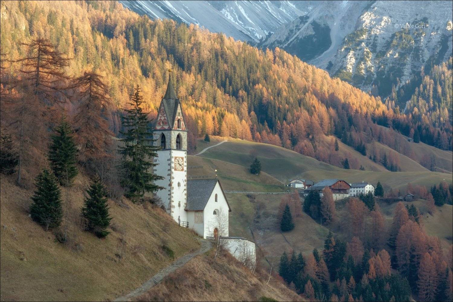 la valle wengen,доломиты,италия,сельский пейзаж,церквушка,санта барбара,толпей, Василий Гори