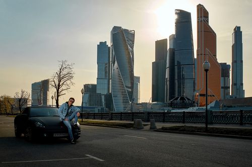 Город дорог.