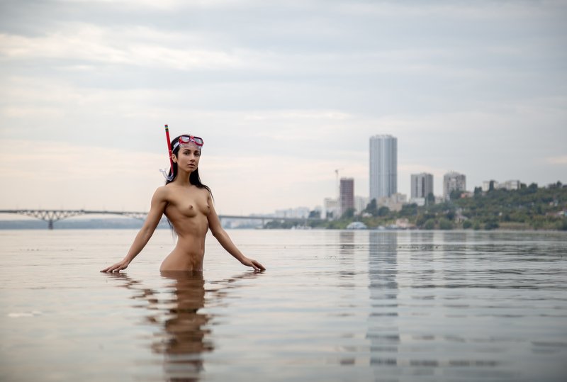 фото , цвет , ню , портрет , модель , девушка , брюнетка Аквалангисты - это не игра ! фото превью