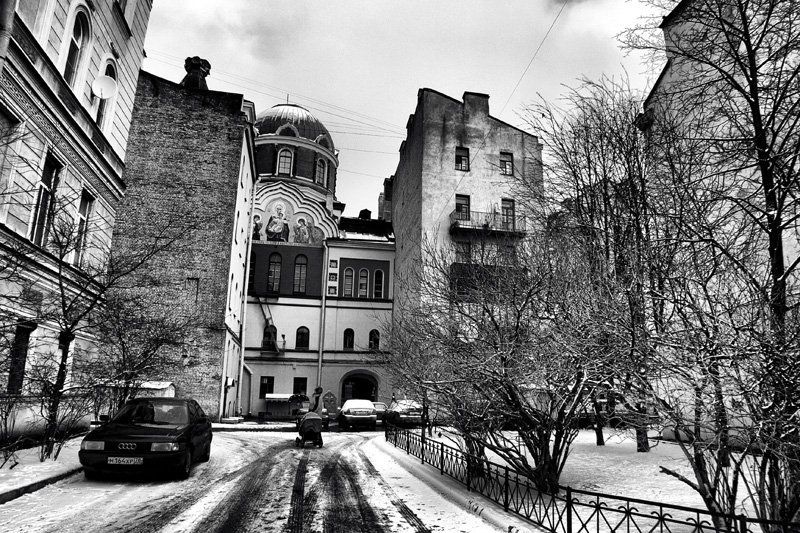 И вдруг возник внезапно Лик фото превью