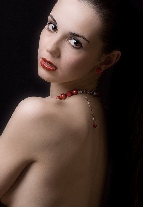 Mary Red фото превью