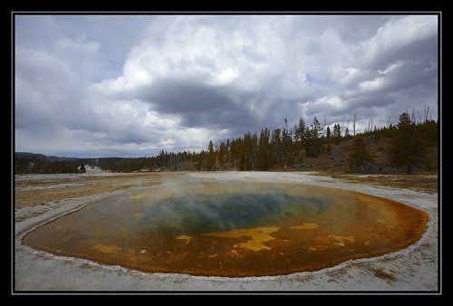 Beauty Pool. Yellowstone.