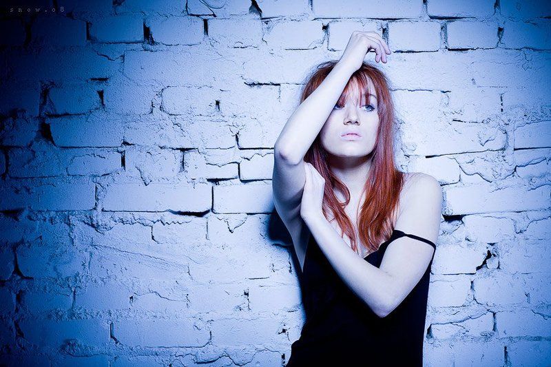 .dressed in black фото превью