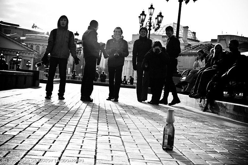 бутылка город манеж москва люди тусовка ...и бутылка рома (с) фото превью