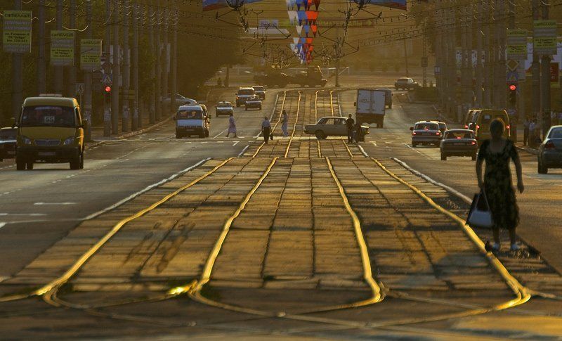 город,утро,рельсы Золотые пути фото превью