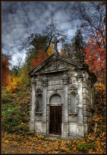 Осенее кладбище