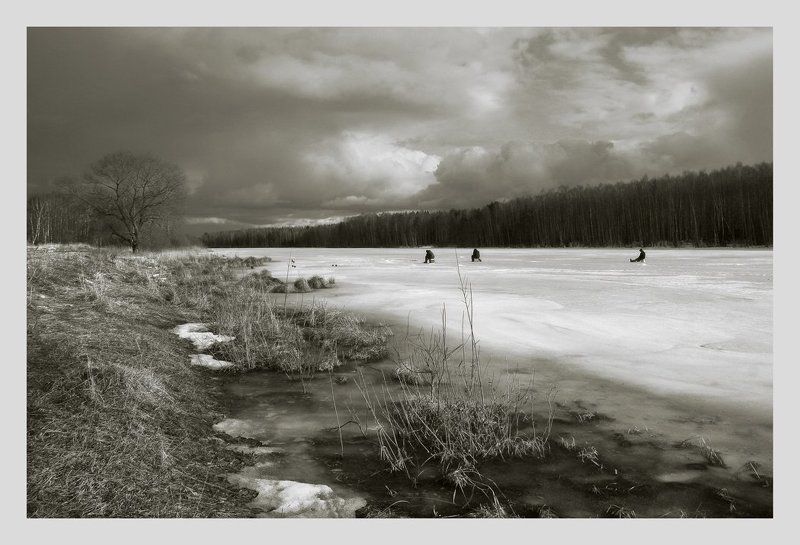 монохром последний лёд... фото превью