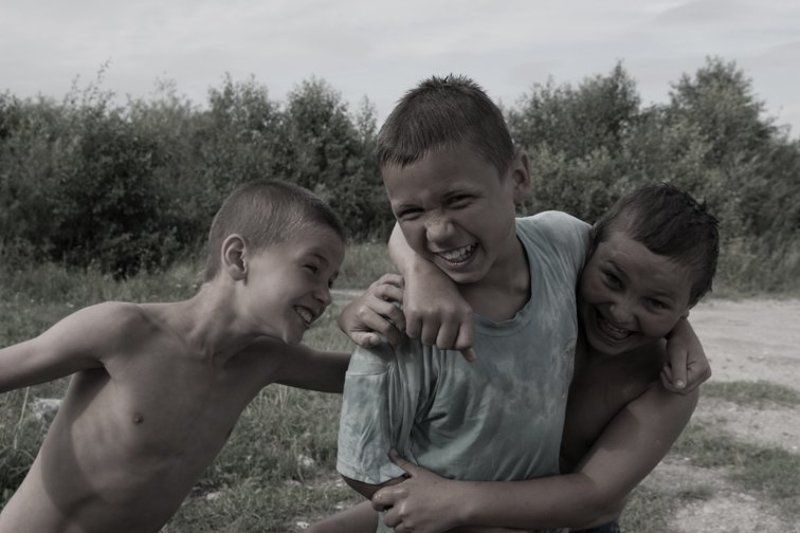 река, мальчишки, купание, калининград После купания... фото превью