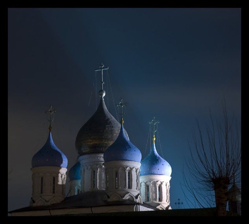 храм, ночь Ночные купола фото превью