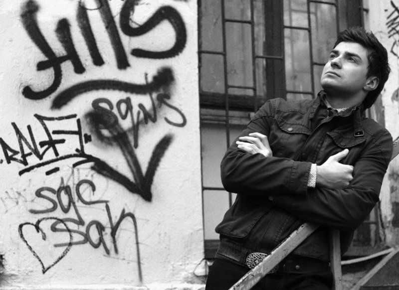 Как нелепо жить вниз головой когда такое небо есть надо мной...(С. Трофимов) фото превью