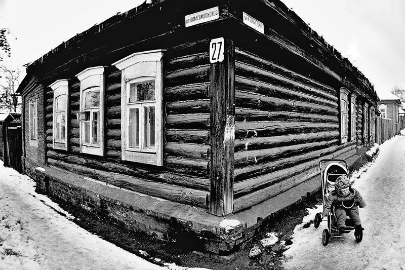 Город_На углу фото превью