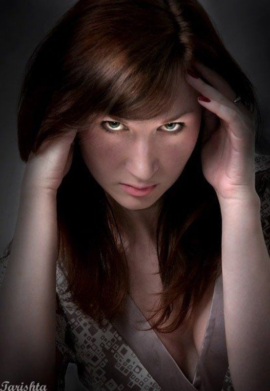 портрет, взгляд, руки, волосы Катя-Катерина фото превью