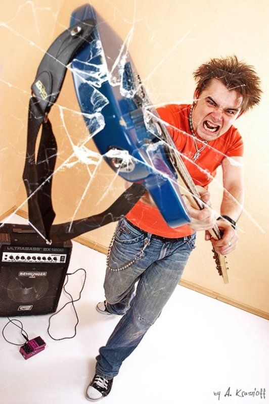 парень, гитара, портрет, стекло, удар, объектив ОП! и нет объектива :))) фото превью