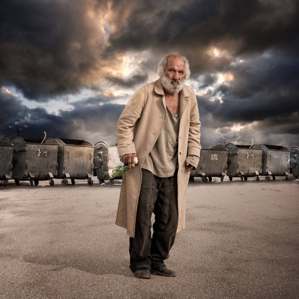 sky, light, old, shadow, man, alone, garbage, king, dramatic, Caras Ionut