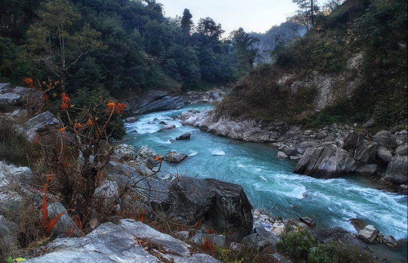 непал, горы, гималаи, река нетронутый край фото превью