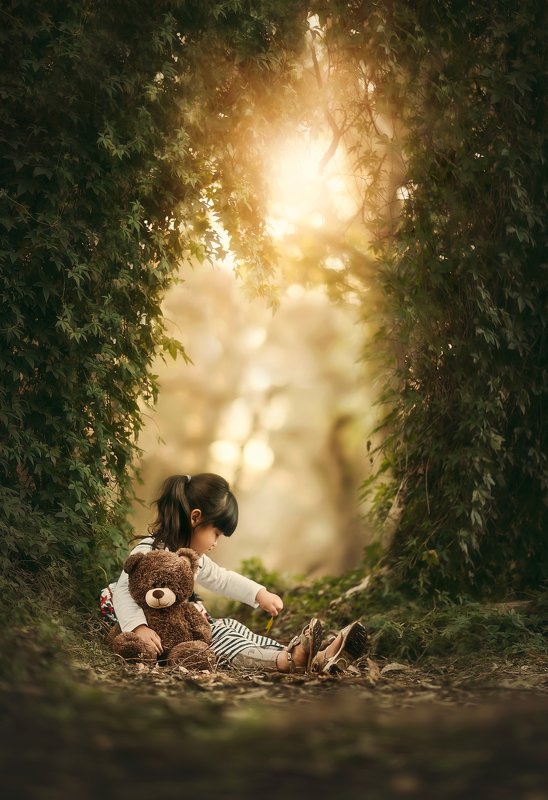 Hold The Gate фото превью