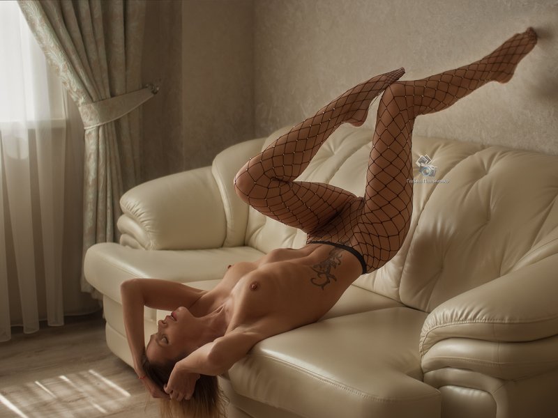 art nu,  photo, photography, eroticism, sexual, artistic erotica, girl, naked body, nude, nu, топлес, фотохудожники, художественная фотография, ретушь, эротика, ню, обнажённое тело, сексуальность, фотосессии в краснодаре На диване фото превью