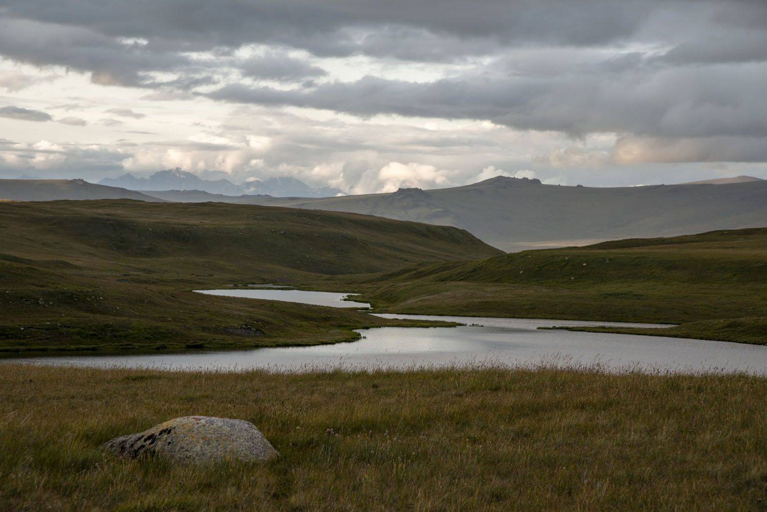 укок, плато, горы, свет, тень, закат, облака, вечер, путешествие, лето, Игорь Токарев