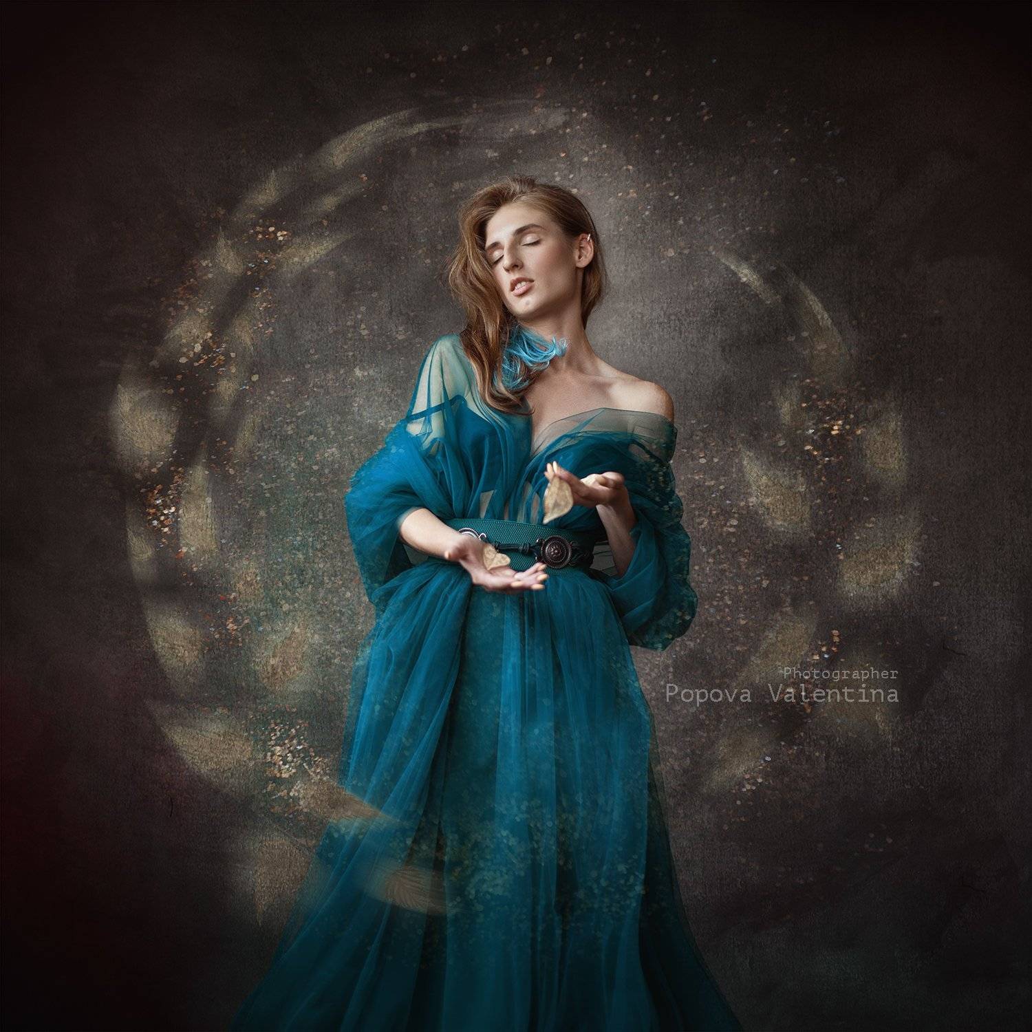 никон женщина листва платье волосы, Валентина Попова
