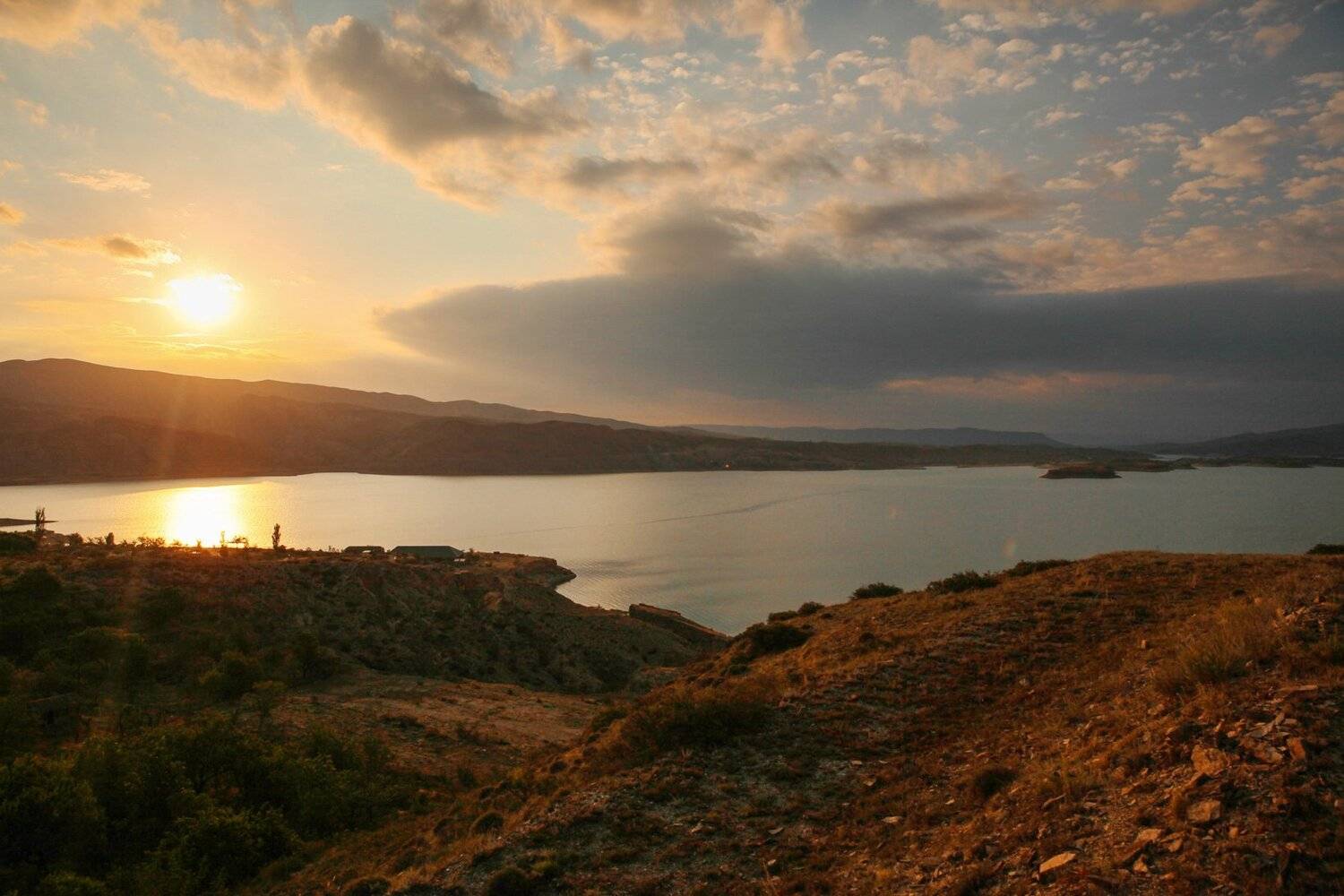 рассвет,чиркейское водохранилище,чиркей,вода,горы., Marat Magov