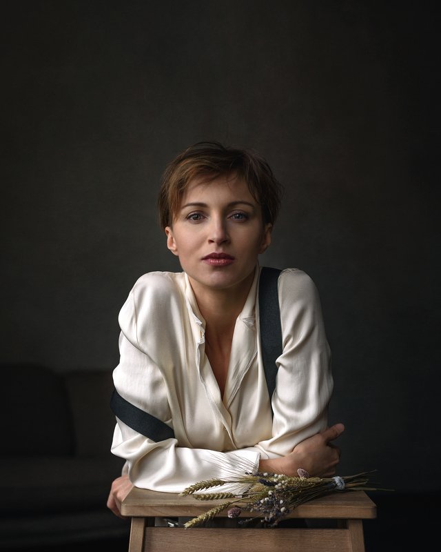 портрет, женский портрет, портрет в студии Света фото превью