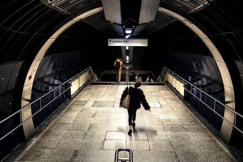 street photography yourshot instagram london Jubilant walk фото превью