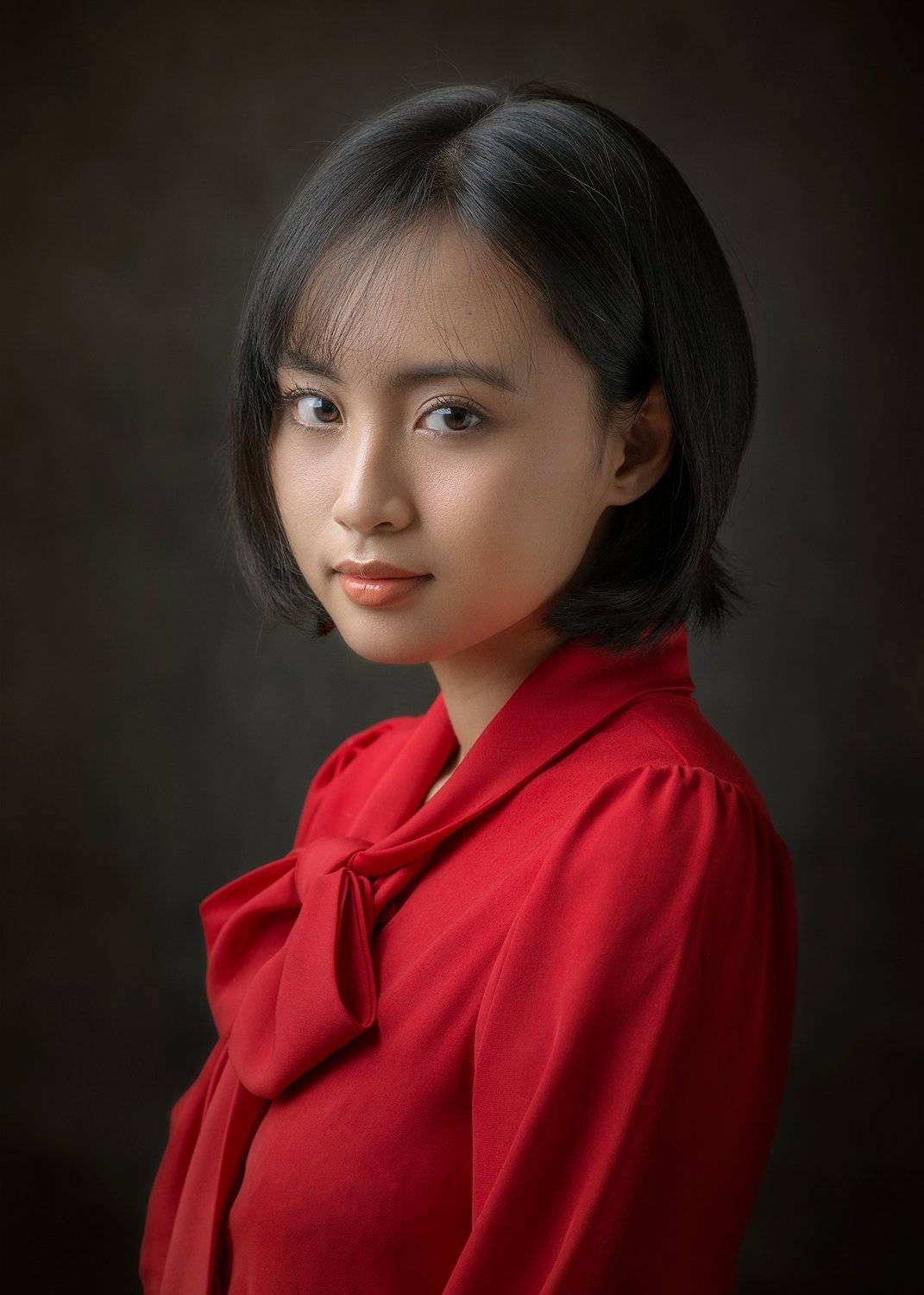 portrait, people, face, hair, studio, dark, light, asian, vietnam, vietnamese, young, attractive, lips, portrait, female, girl, eyes, red, Hoang Viet Nguyen