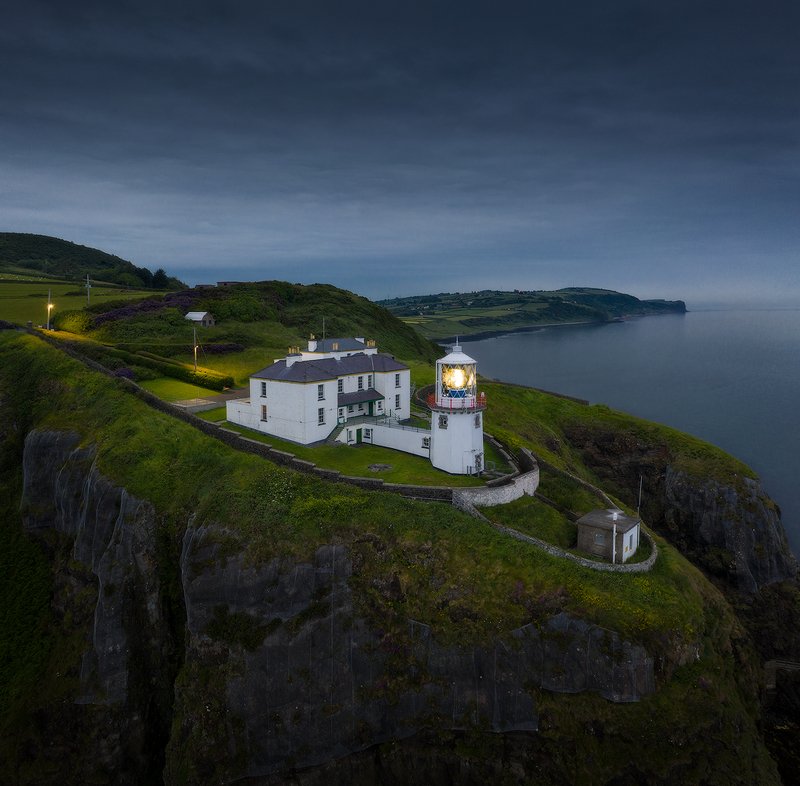 northern ireland, lighthouse, ирландия, маяк Northern Ireland. Blackhead Lighthouse фото превью